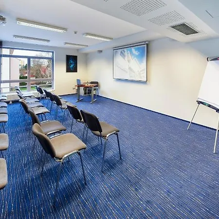 Academic & Congress Centre 호텔