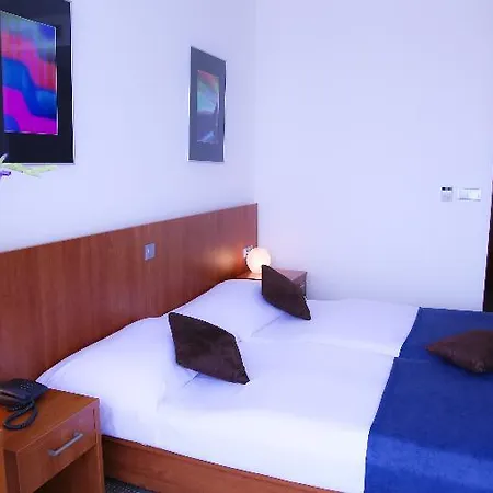 Academic & Congress Centre Ξενοδοχείο 4*