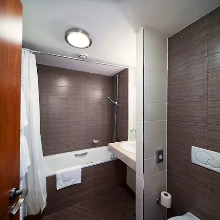 Academic & Congress Centre 4*