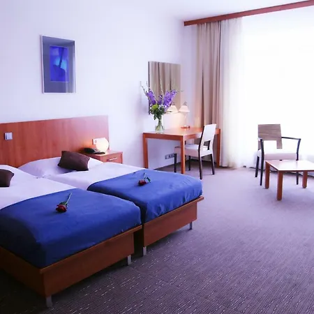 Academic & Congress Centre 4* Roztoky